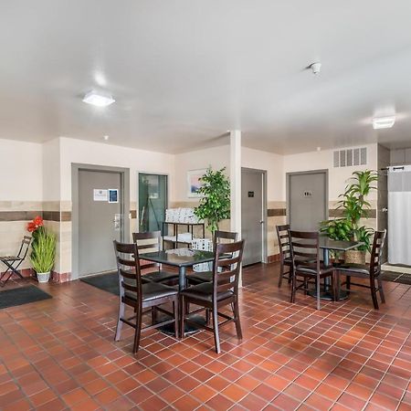 Red Lion Inn & Suites Sequim At Olympic National Park Buitenkant foto