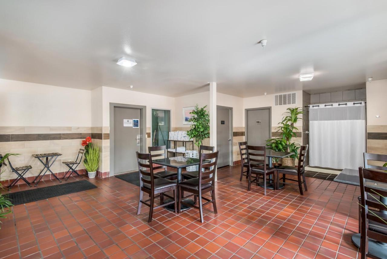 Red Lion Inn & Suites Sequim At Olympic National Park Buitenkant foto