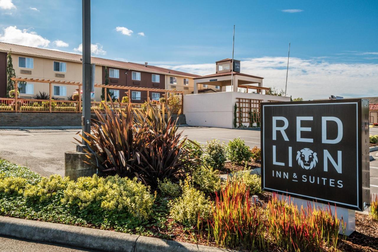 Red Lion Inn & Suites Sequim At Olympic National Park Buitenkant foto